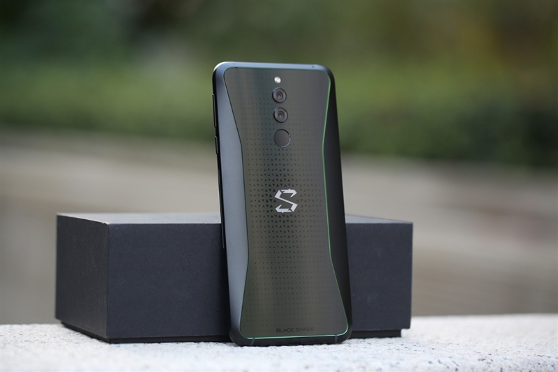 全球首款10GB內存手機!黑鯊游戲手機Helo首發評測:為手游而生