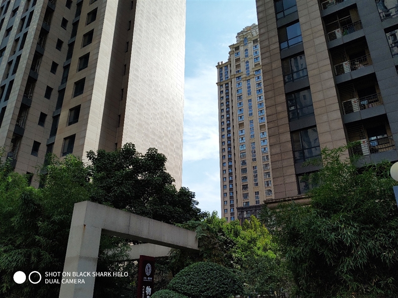 全球首款10GB內(nèi)存手機(jī)!黑鯊游戲手機(jī)Helo首發(fā)評(píng)測(cè):為手游而生