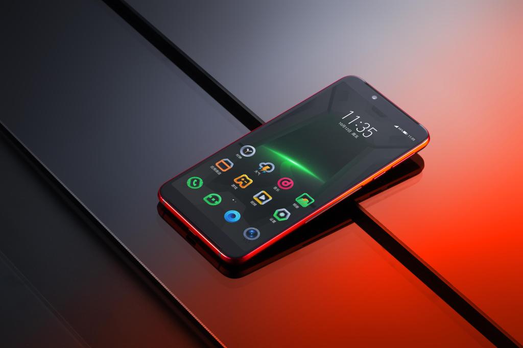 黑鯊游戲手機(jī)Helo圖賞，黑鯊helo手機(jī)有哪些優(yōu)缺點(diǎn)呢？