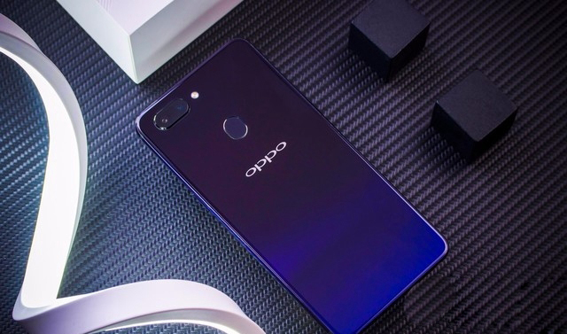 OPPO R15x和OPPO R15區別對比 OPPO R15x和OPPO R15哪個好？