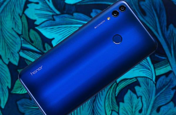 榮耀暢玩8C和華為暢享8拍照對(duì)比