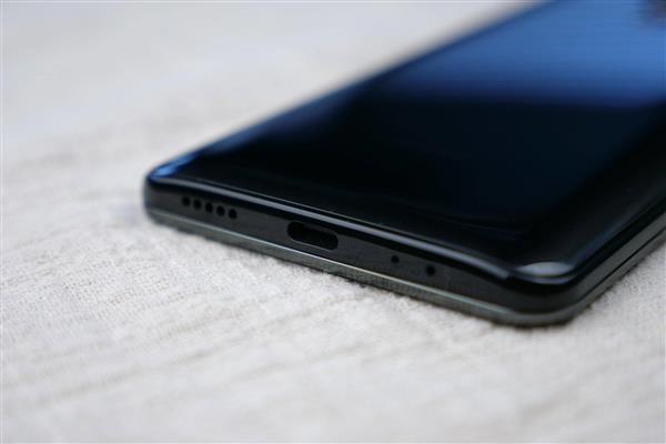 聯想Z5 Pro體驗:滑屏體驗贊、外放音質成亮點