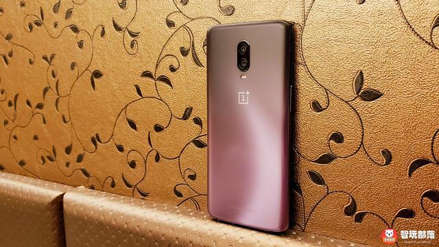 一加6T電光紫配色圖賞:水滴屏+屏幕指紋