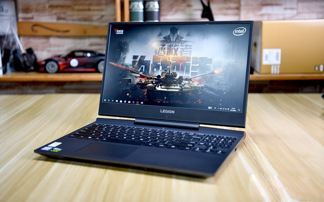 兼?zhèn)漕佒蹬c性能 八代i5-8300H配GTX1060游戲筆記本電腦推薦