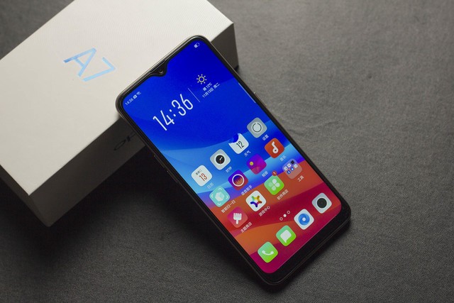 OPPO A7和OPPO A7X外觀對比