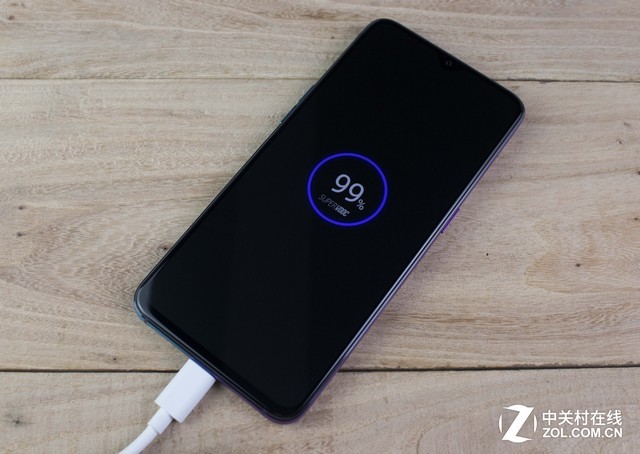 超級閃充回血有多快 OPPO R17 Pro實測 