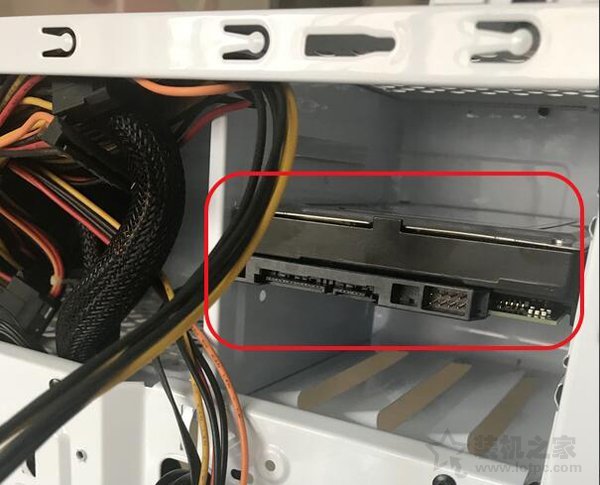 臺(tái)式電腦加新/舊機(jī)械硬盤(pán)+分區(qū)教程