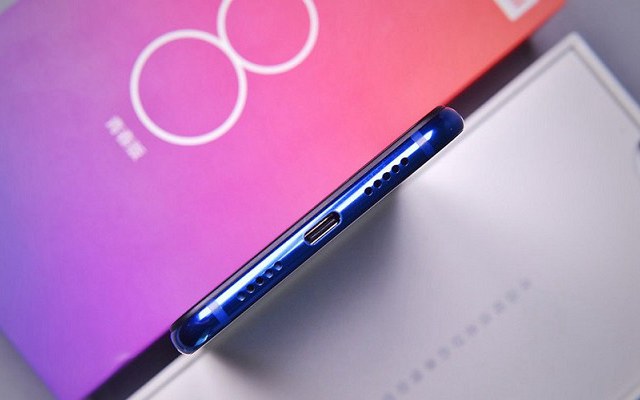 榮耀10青春版和小米8青春版區別對比 同為1399元哪個好?