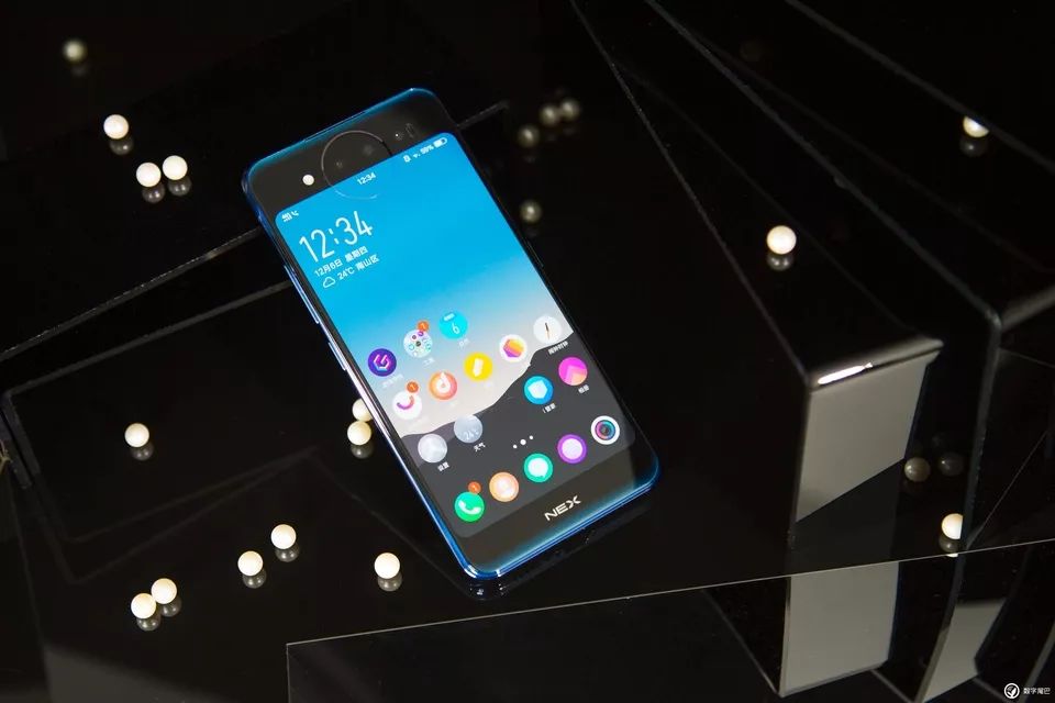 vivo NEX 雙屏版圖賞:既是實(shí)力派,也是「雙面派」