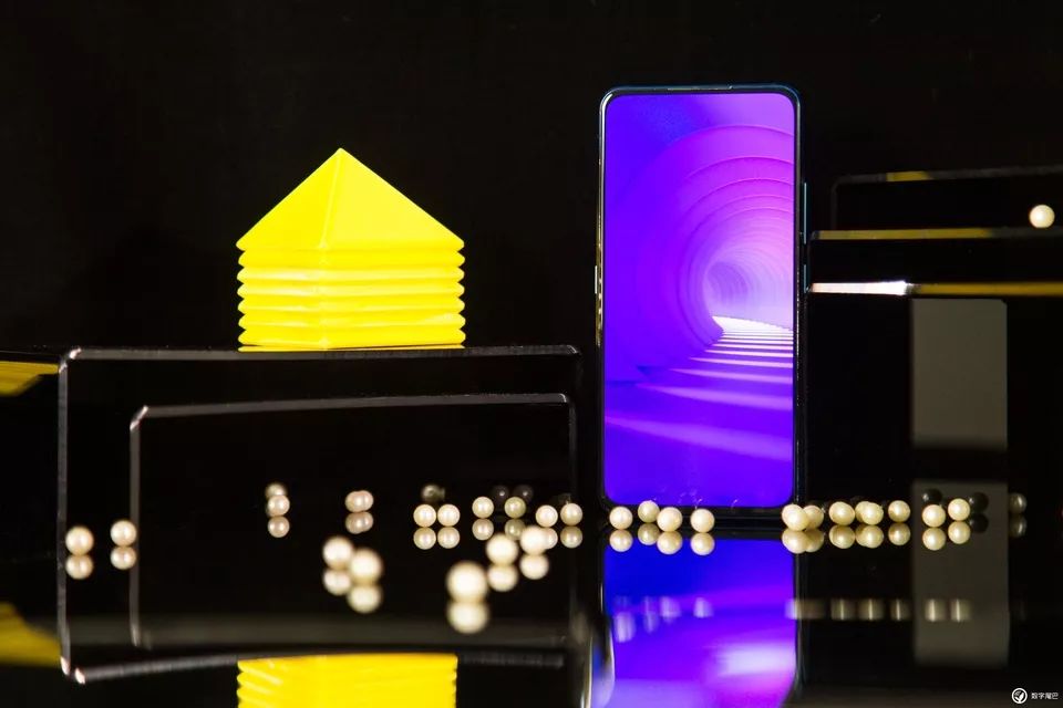 vivo NEX 雙屏版圖賞:既是實(shí)力派,也是「雙面派」