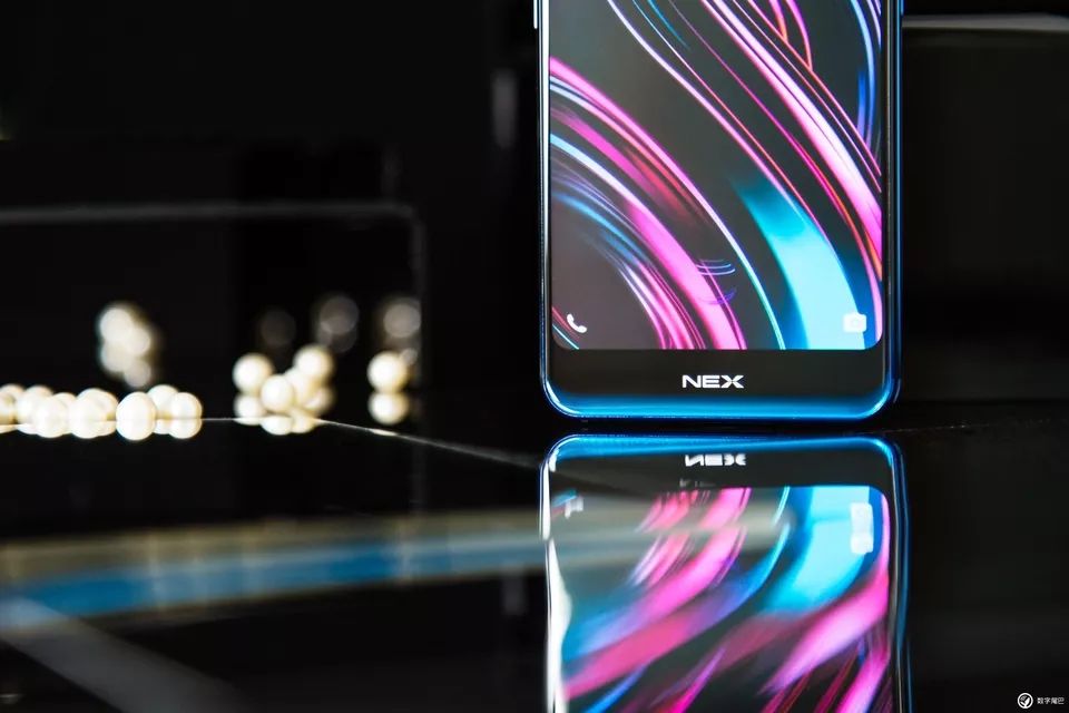 vivo NEX 雙屏版圖賞:既是實(shí)力派,也是「雙面派」