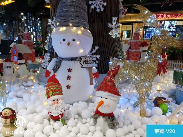 榮耀V20劍指果XS 旗艦機的博弈伯仲難分(審核不發)