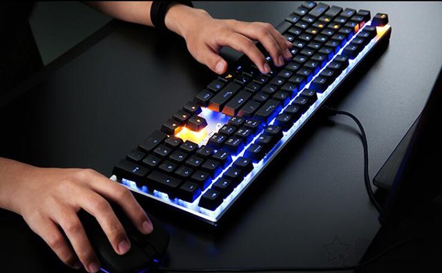 機械鍵盤買什么好？六款入門級游戲機械鍵盤推薦