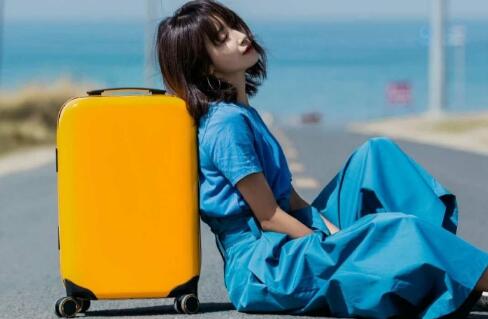 小米90分智能解鎖旅行箱評(píng)測(cè) 年輕人第一款安全旅行箱