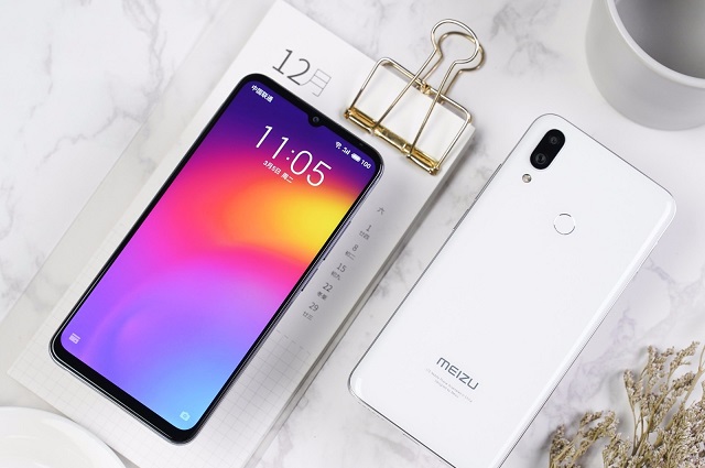 魅族Note 9真機圖賞：圓潤玻璃機身，極致水滴屏設計