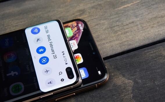 三星S10+和iPhone XS Max哪個好?三星S10和iPhone XS Max區(qū)別對比