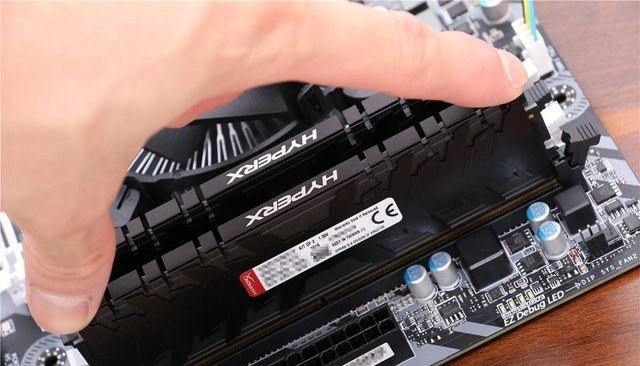 顯示器黑屏無信號 但電腦一直在運(yùn)行的原因和解決辦法