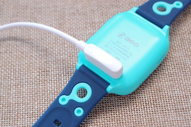 360兒童手表8X評測:從家長不安的剛需,到孩子由衷的渴求