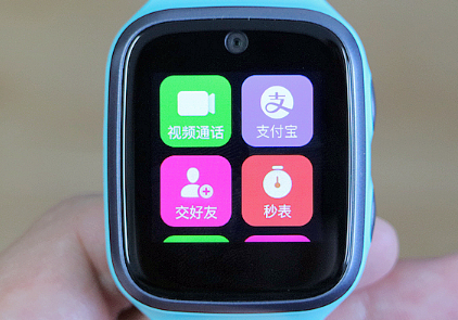 360兒童手表8X評測：從家長不安的剛需，到孩子由衷的渴求