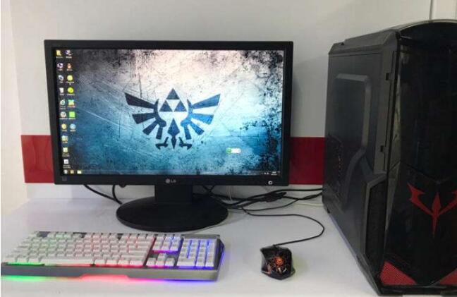 2000元左右AMD銳龍R3 2200G四核APU游戲電腦配置 適合家用、入門級3D游戲