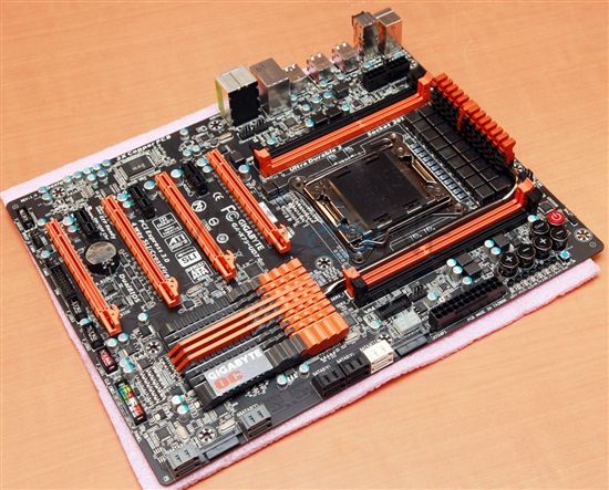 華碩主板和技嘉主板哪個好？看完你就不糾結了