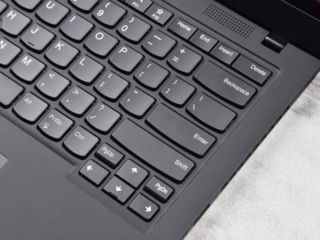 ThinkPad X1 Carbon 2020筆記本全面評測